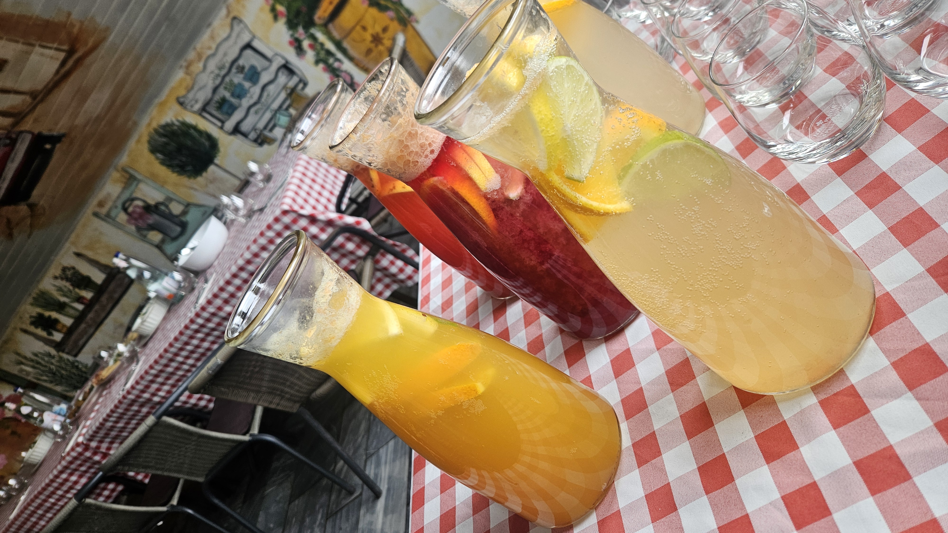 A La Piazza emeleti különterme
